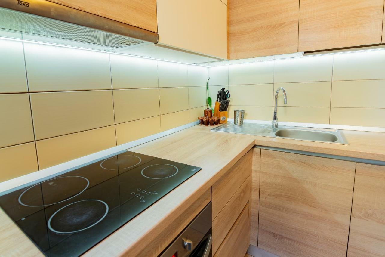 Apartamento Bed&Wine In The Center Of Oradea Exterior foto